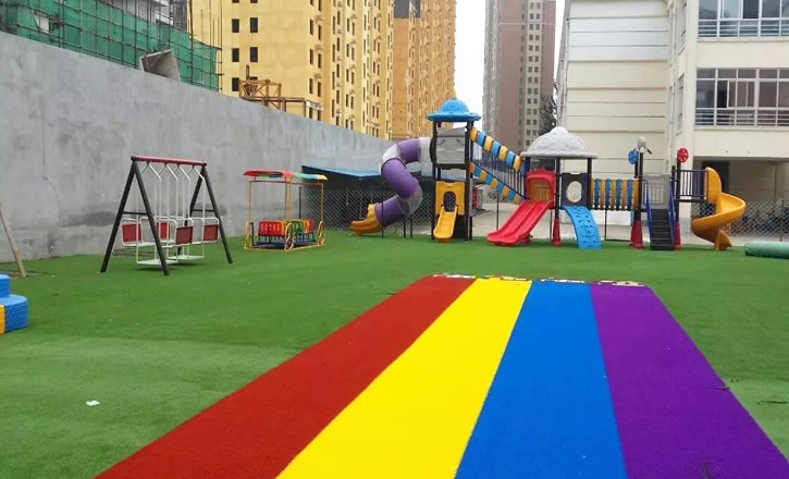 幼兒園塑料草坪多少錢一平方？